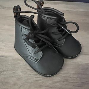 Doc marten crib shoe